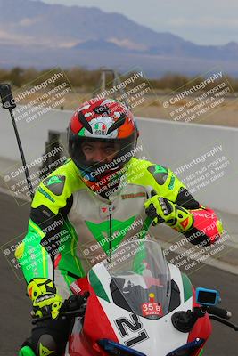 media/Mar-20-2023-Moto Forza (Mon) [[d0bbc59e78]]/Around the Pits/